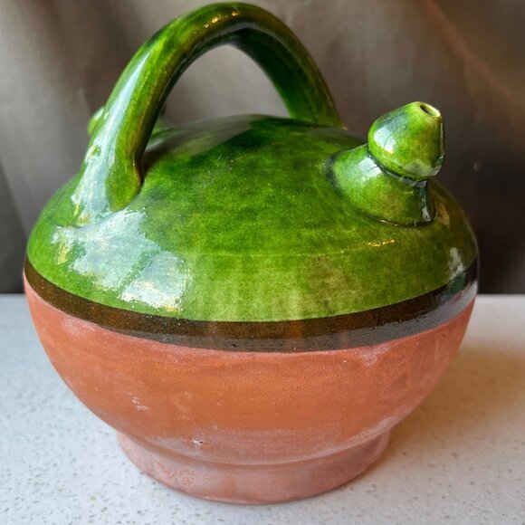 Handcrafted Green Glazed & Terracotta Clay French Gargoulette Confit Oil Jug - Picture 6 of 12